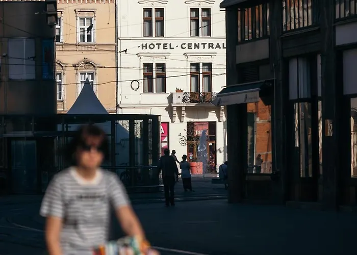 Hotel Central