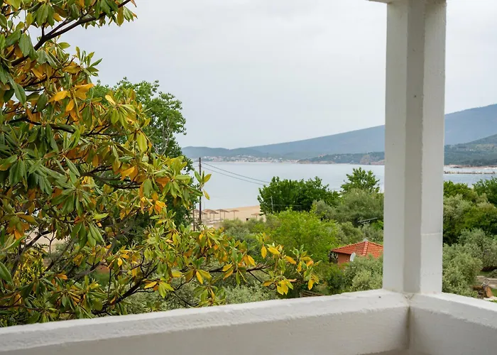 Kamari Beach Hotel