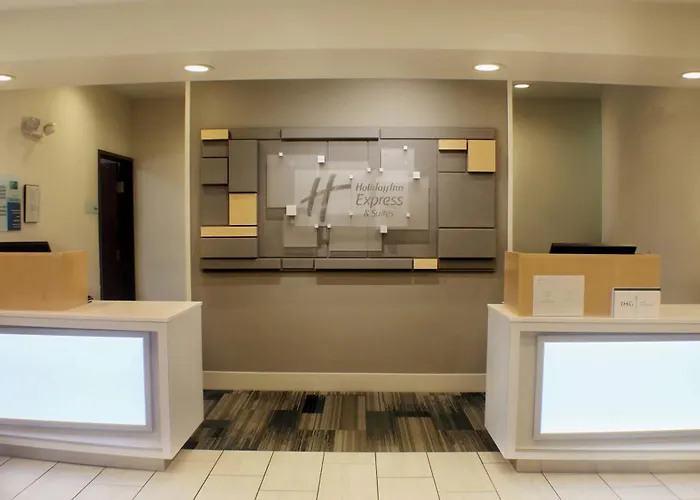 Holiday Inn Express & Suites Le Mars By Ihg