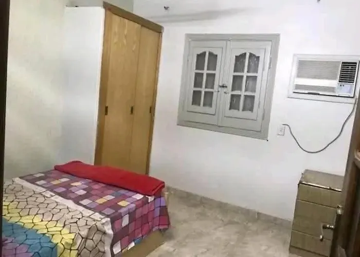 المناخير هوستل