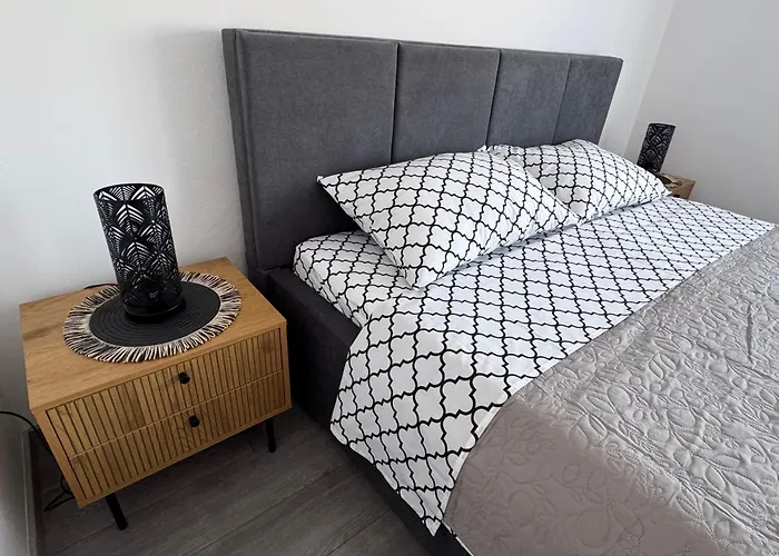 Apartments Elvira