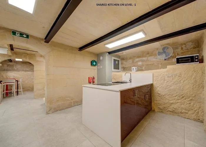 Valletta Hostels