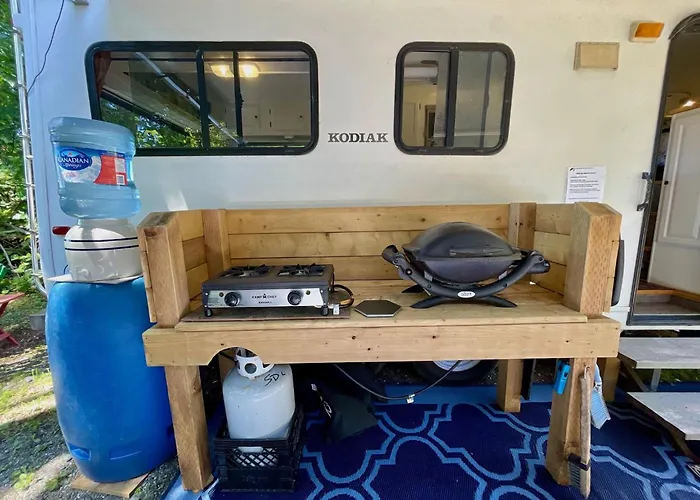 So Damn Lucky Glamping