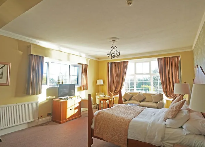 Grovefield House Hotel By Uno -Free Parking