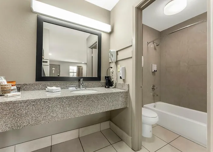 Hernando Motels
