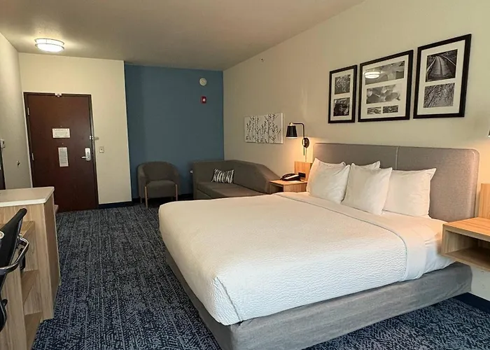 Sleep Inn & Suites Fort Scott