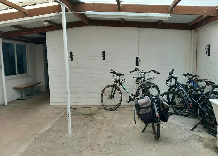 Hartfield House Hostel