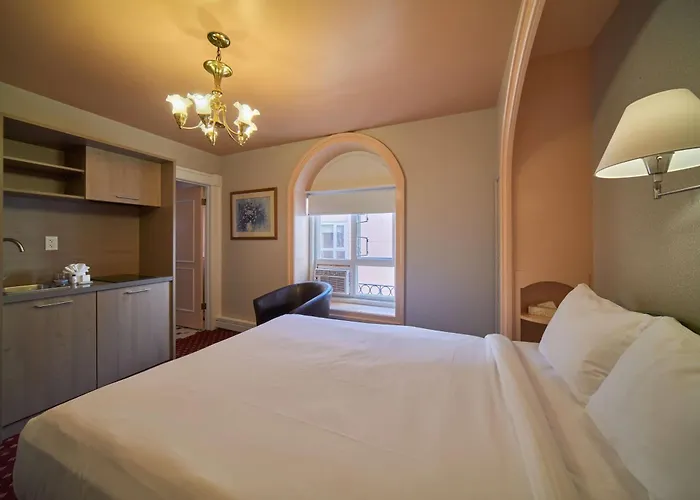 Bedford Regency Hotel, Trademark Collection By Wyndham