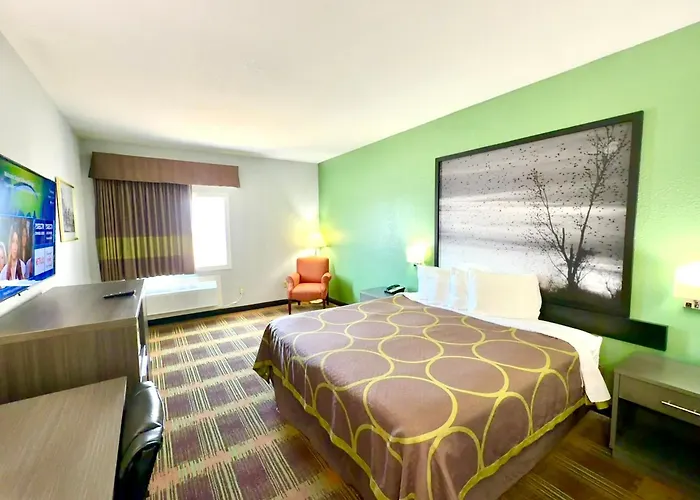Super 8 By Wyndham Sweet Springs
