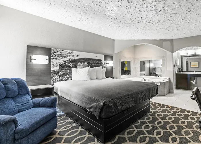 Super 8 By Wyndham Norman West Ok