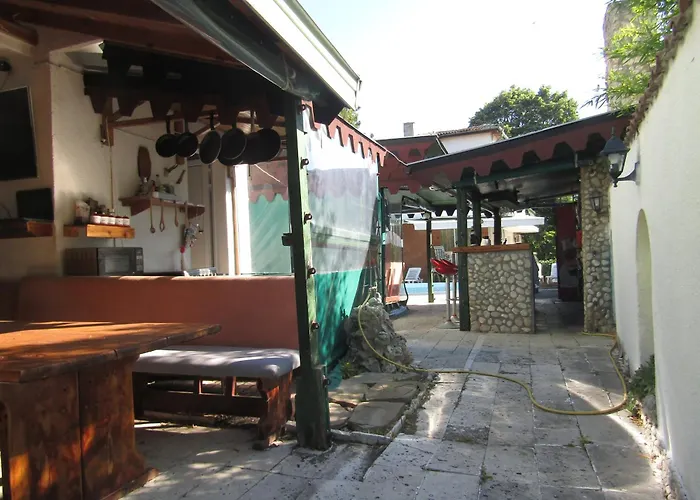 Hostel Papagal