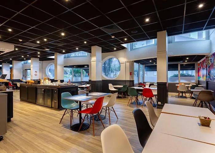 B&B Hotel Orleans Centre Foch