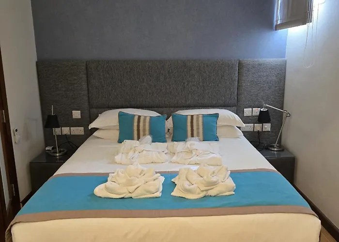 D Townhouse Boutique Suites