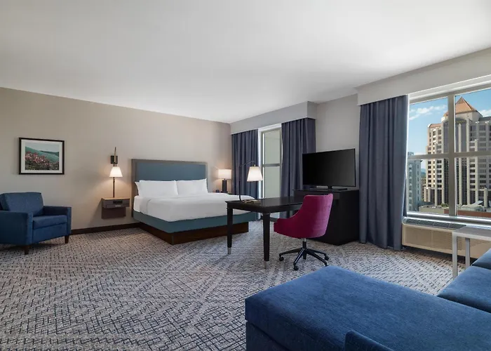 Hampton Inn & Suites - Roanoke-Downtown, Va