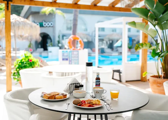 Bamboo Suites Hotel - Adults Only