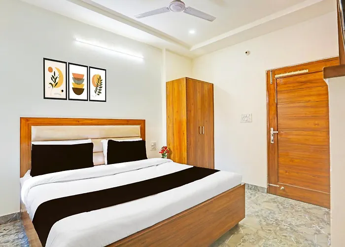 Hotel O By Oyo Sector 45 Formerly Manyavar