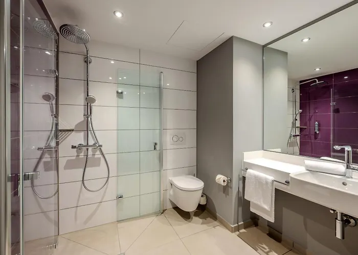 Premier Inn Regensburg City Centre