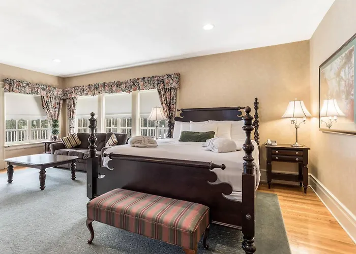 Traditions Hotel & Spa Johnson City - Binghamton, An Ascend Collection Hotel