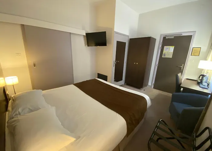 Hotel De Montaulbain