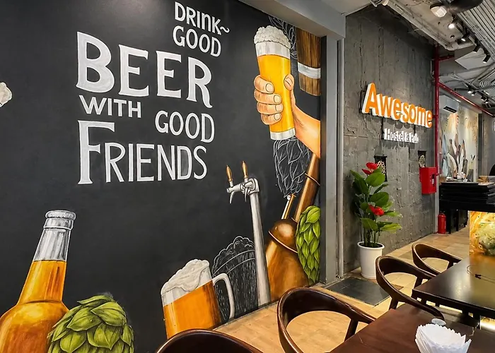 Awesome Hanoi Hostel & Travel