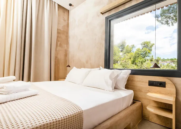Medusa Luxury Suites