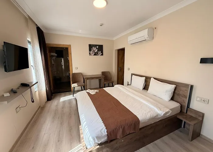 Rena Grand Residence & Suit