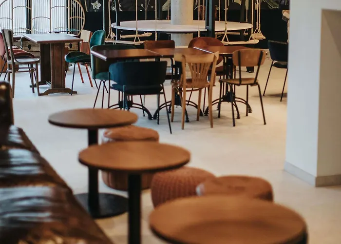 Greet Hotel Brest Aeroport