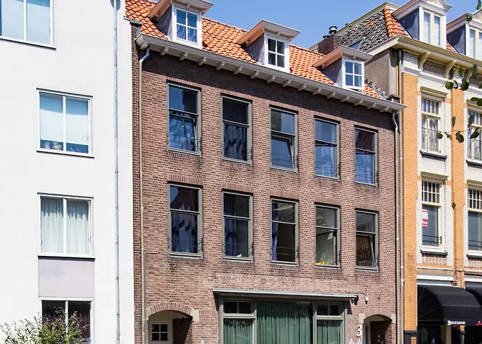 Kleinschalig Hostel In Deventer, Centrum Stad, Aan De Ijssel,