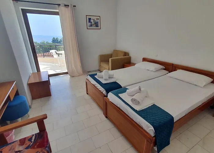 Hotel Pashos