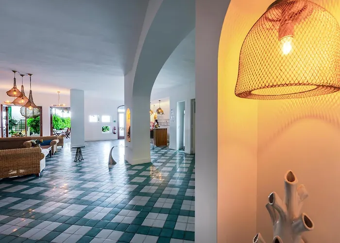Hotel Baia Di Puolo