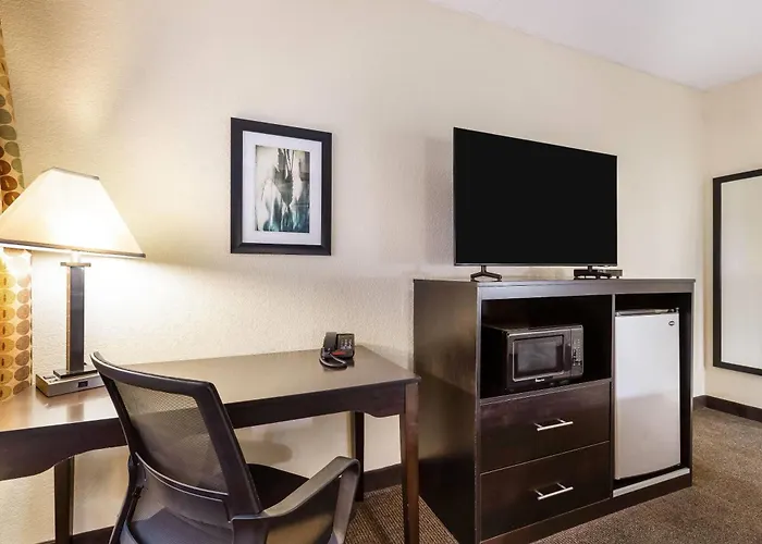 Baymont By Wyndham Janesville