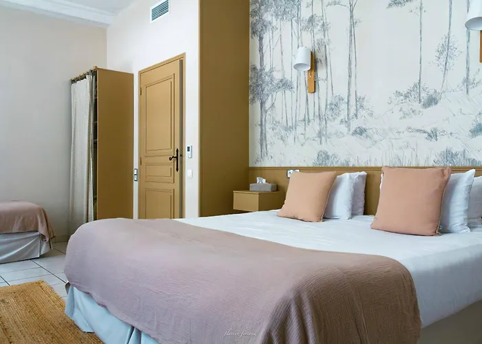 Hotel De Biencourt