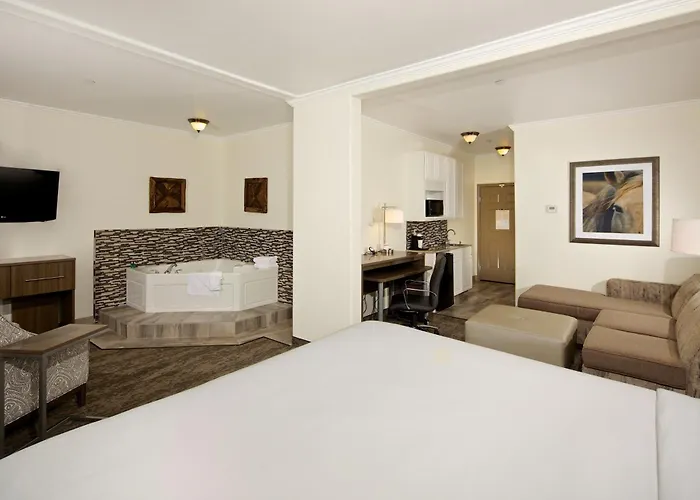 Holiday Inn Express Hotel & Suites - Paso Robles By Ihg