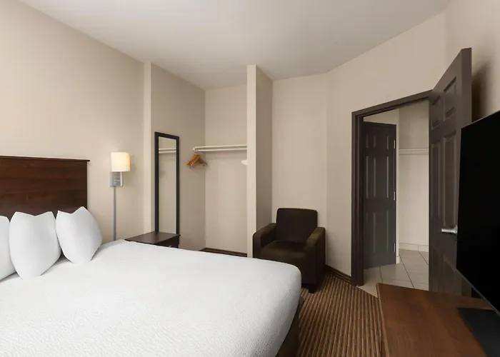 Travelodge Suites By Wyndham Estevan