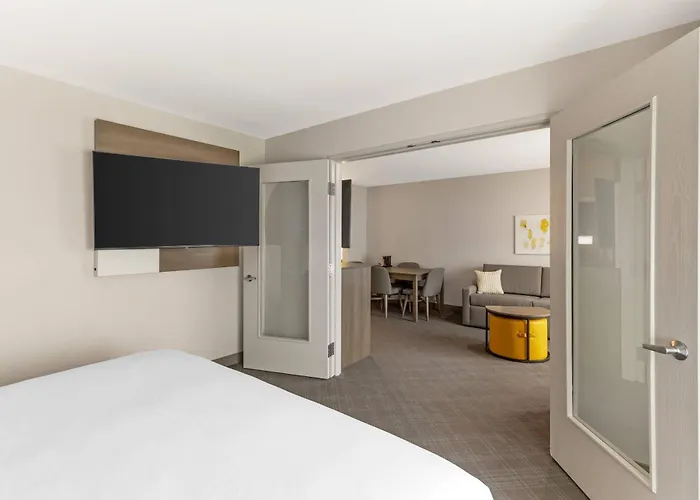 Comfort Inn & Suites Summerset - North Rapid City