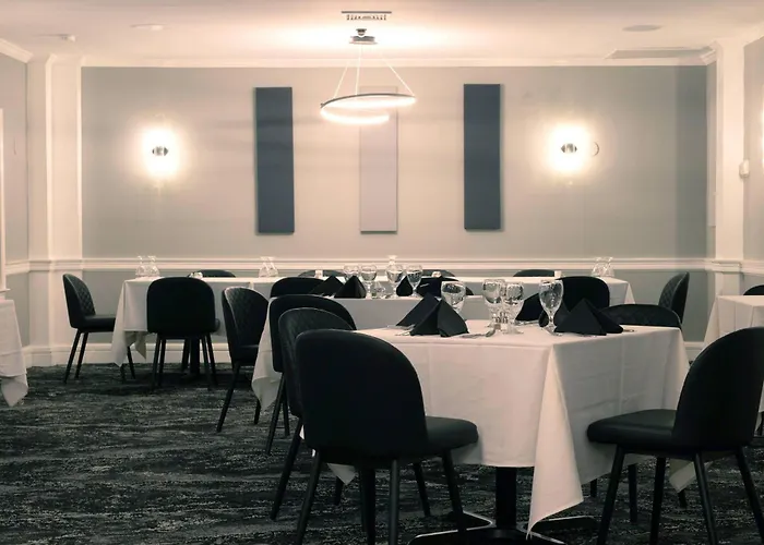 Inn On The Square, An Ascend Collection Hotel