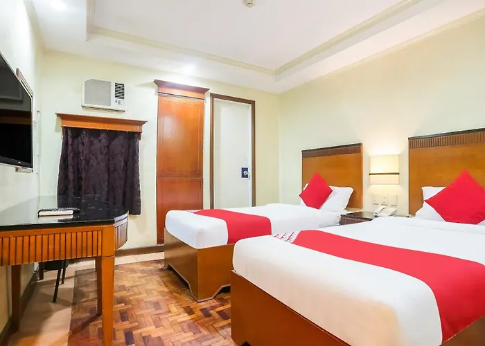 Super Oyo 406 Royale Parc Inn & Suites