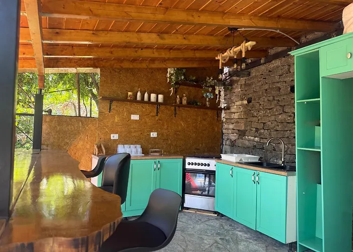 Trigona Guest House & Hostel