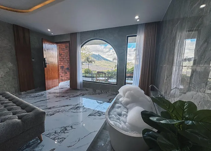 Caldera Hotel & Restaurant