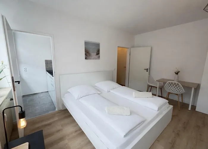Stayfab Rooms & Apartments