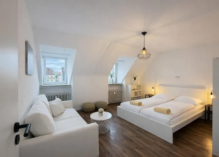Stayfab Rooms & Apartments