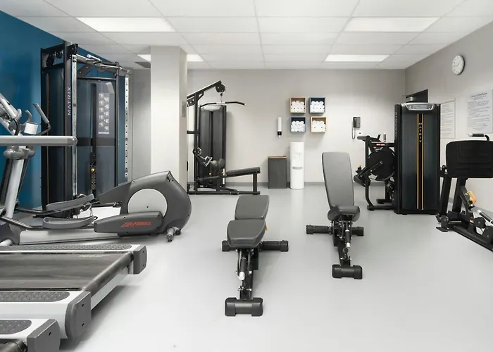 Courtyard By Marriott Montreal Airport