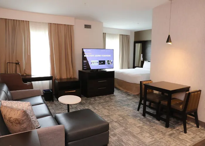 Central Islip Cheap Hotels