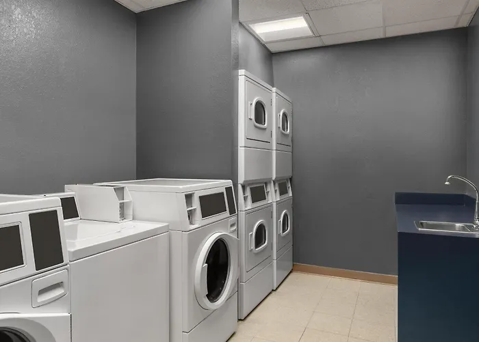 Morristown Cheap Hotels