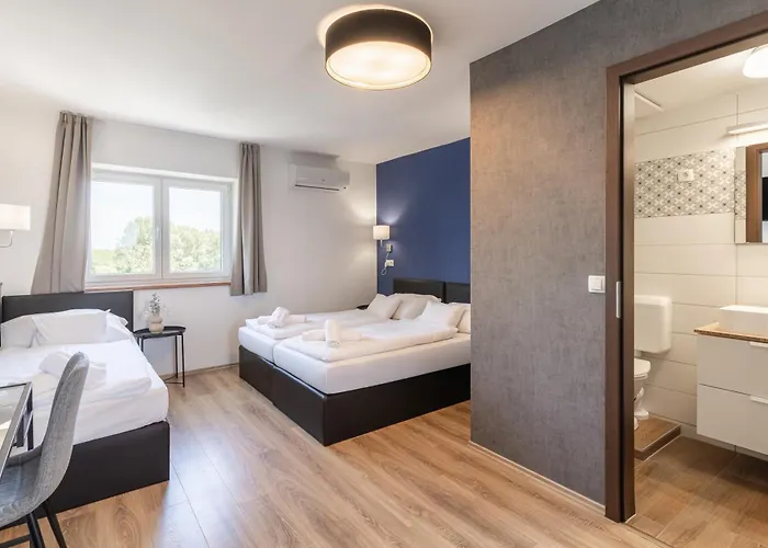 171 Hotel Hegyeshalom