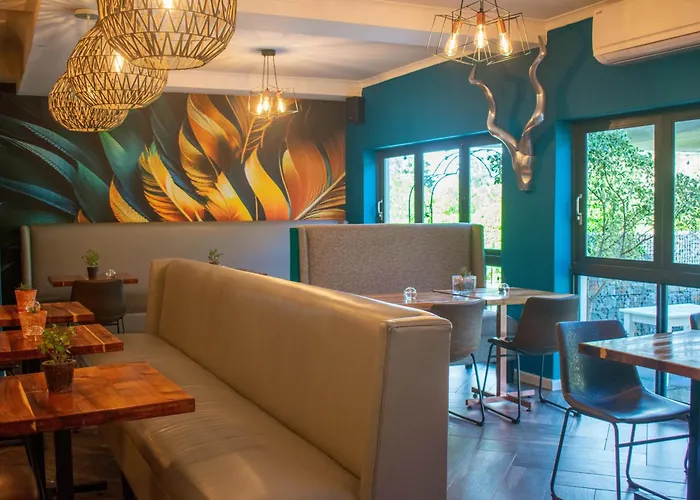 Somerset West Hotels