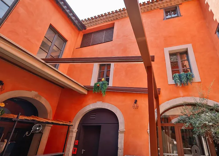 Le Couvent - Hostel