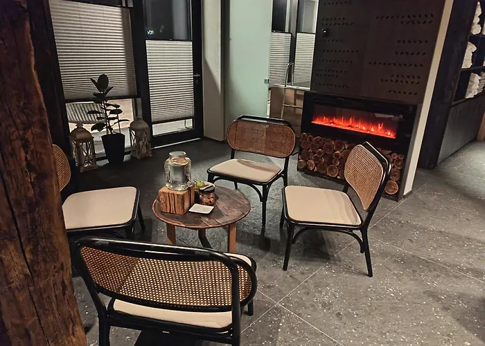 Pira Boutique Estate