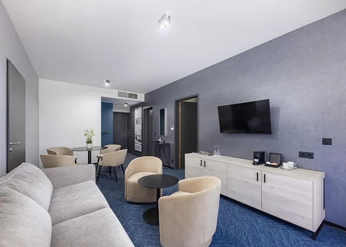 Lua Boutique Roomz- Adults Only