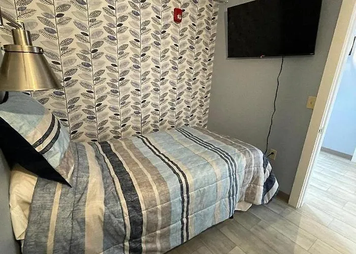 Houlton Motels